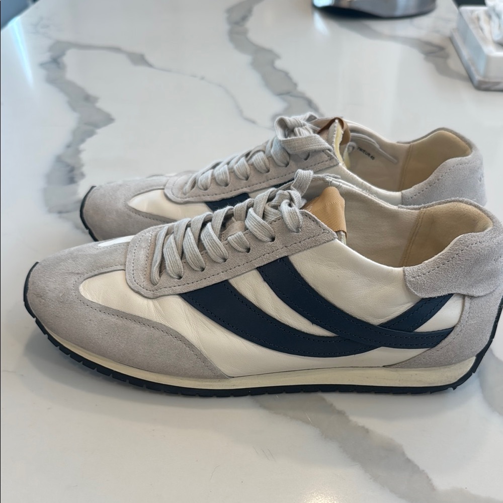 Oasis Suede and Leather Runner Sneaker